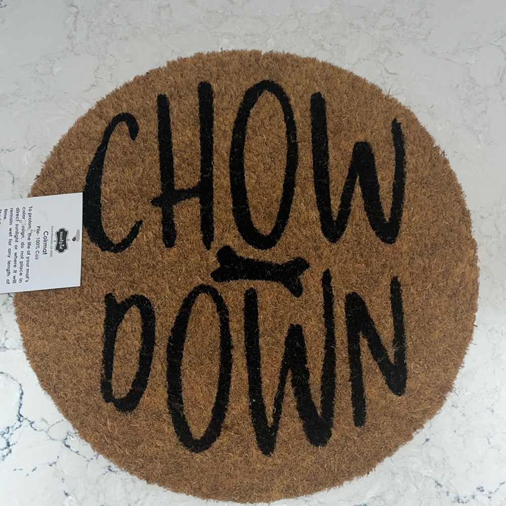 Mudpie “ Chow Down” pet food mat- perfect gift give the pet lover